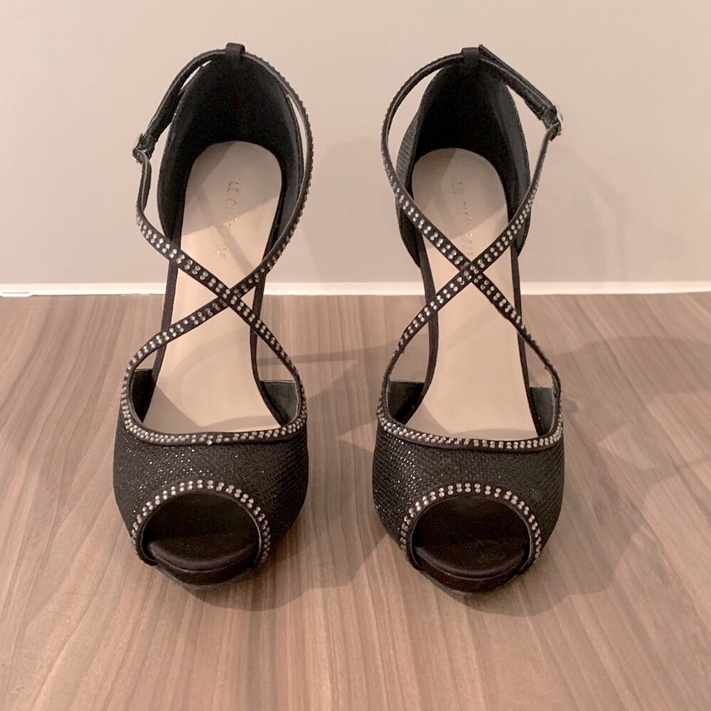 🌸HOST PICK🌸 Le Chateau size 9 strappy dress shoe - Picture 4 of 11